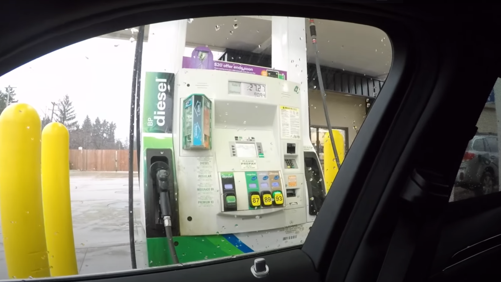 Is it dangerous to pump gas with the car on?