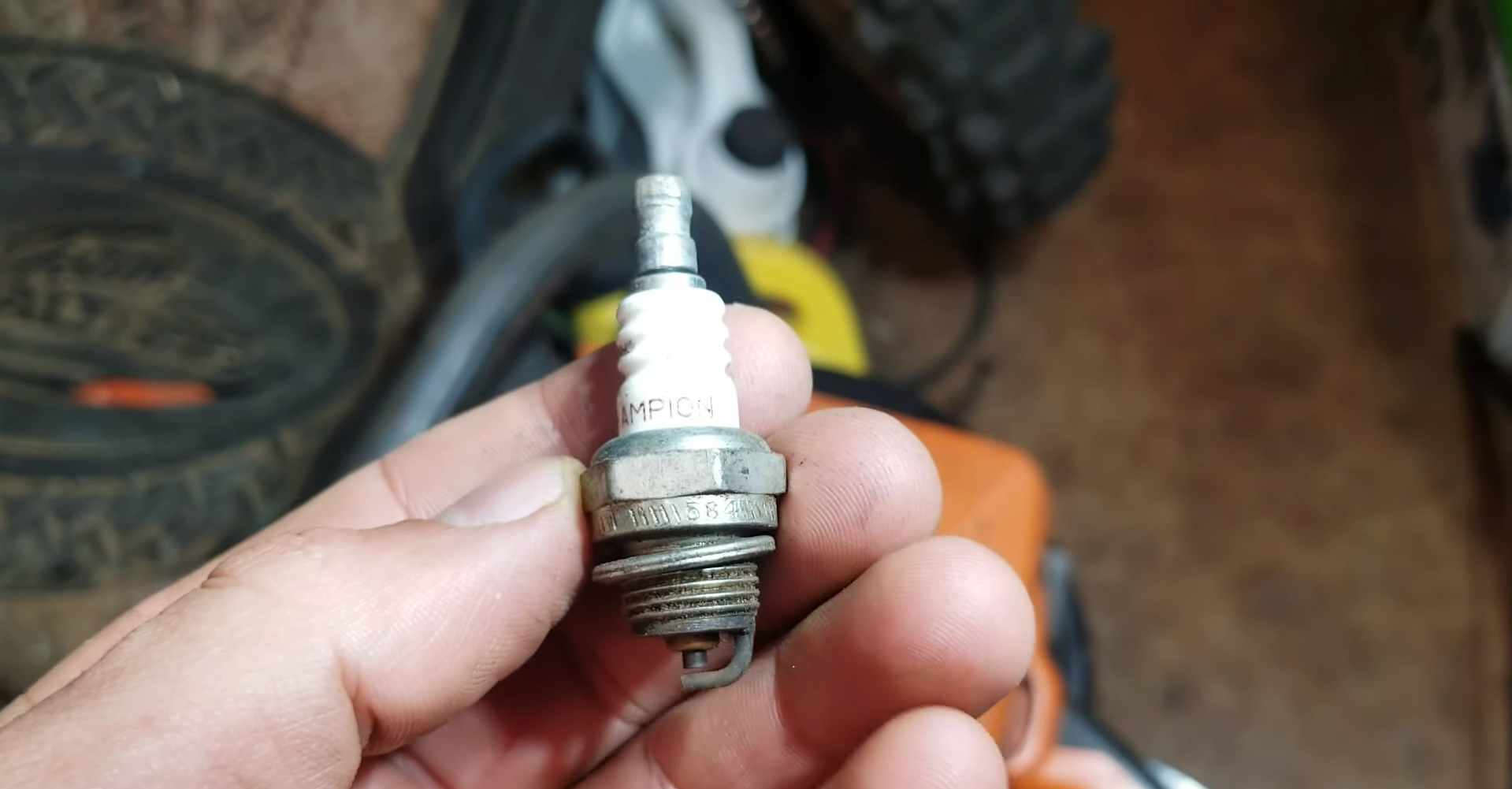 How to Measure Spark Plug Thread Size